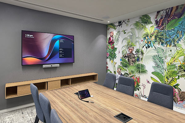 A simplified meeting room AV experience for Pernod Ricard UK