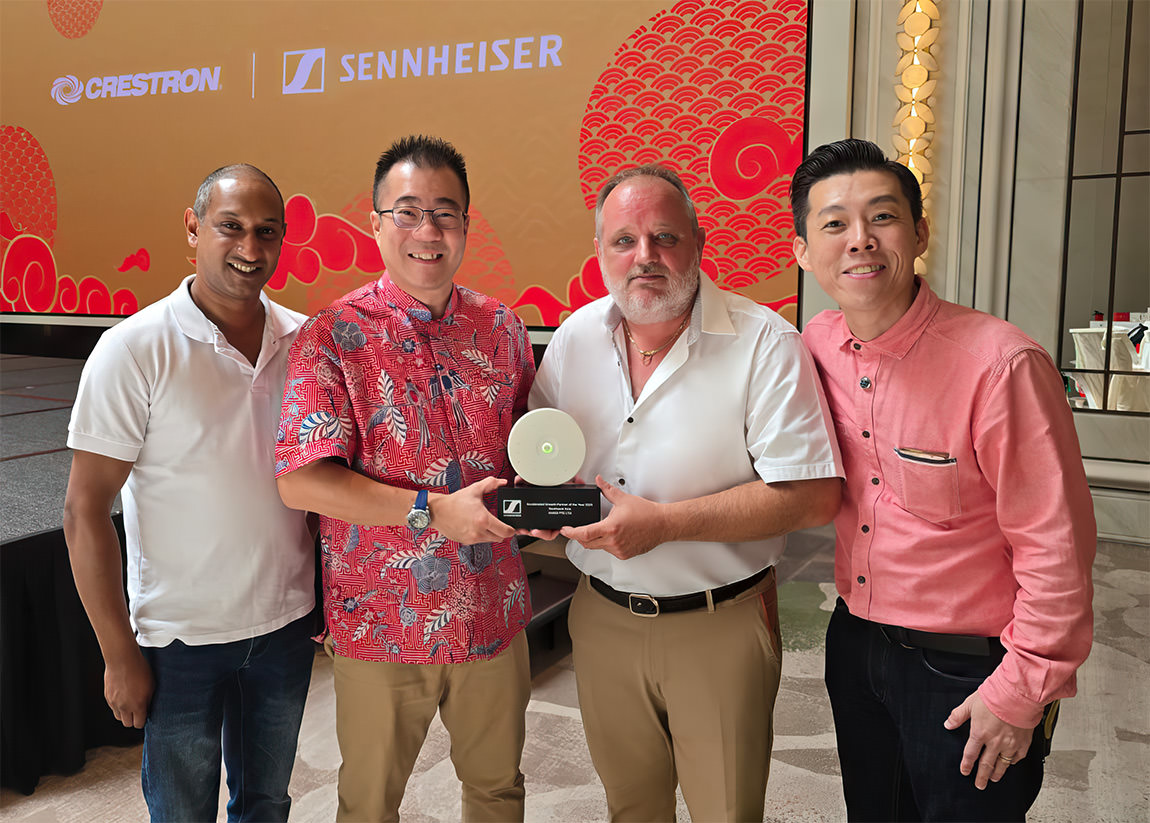 Cinos Pte receiving Sennheiser Award